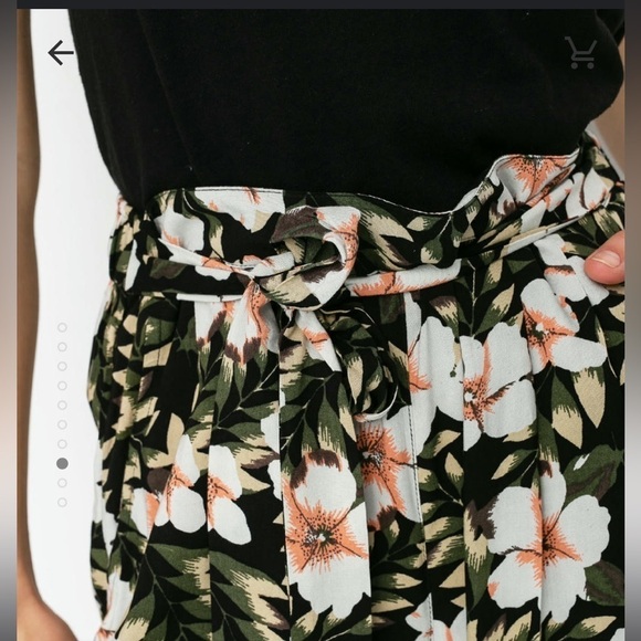 VOLCOM Womens Coco Beach Black Floral Wide Leg Pants Pull On High Waisted 0/2 - Picture 10 of 10